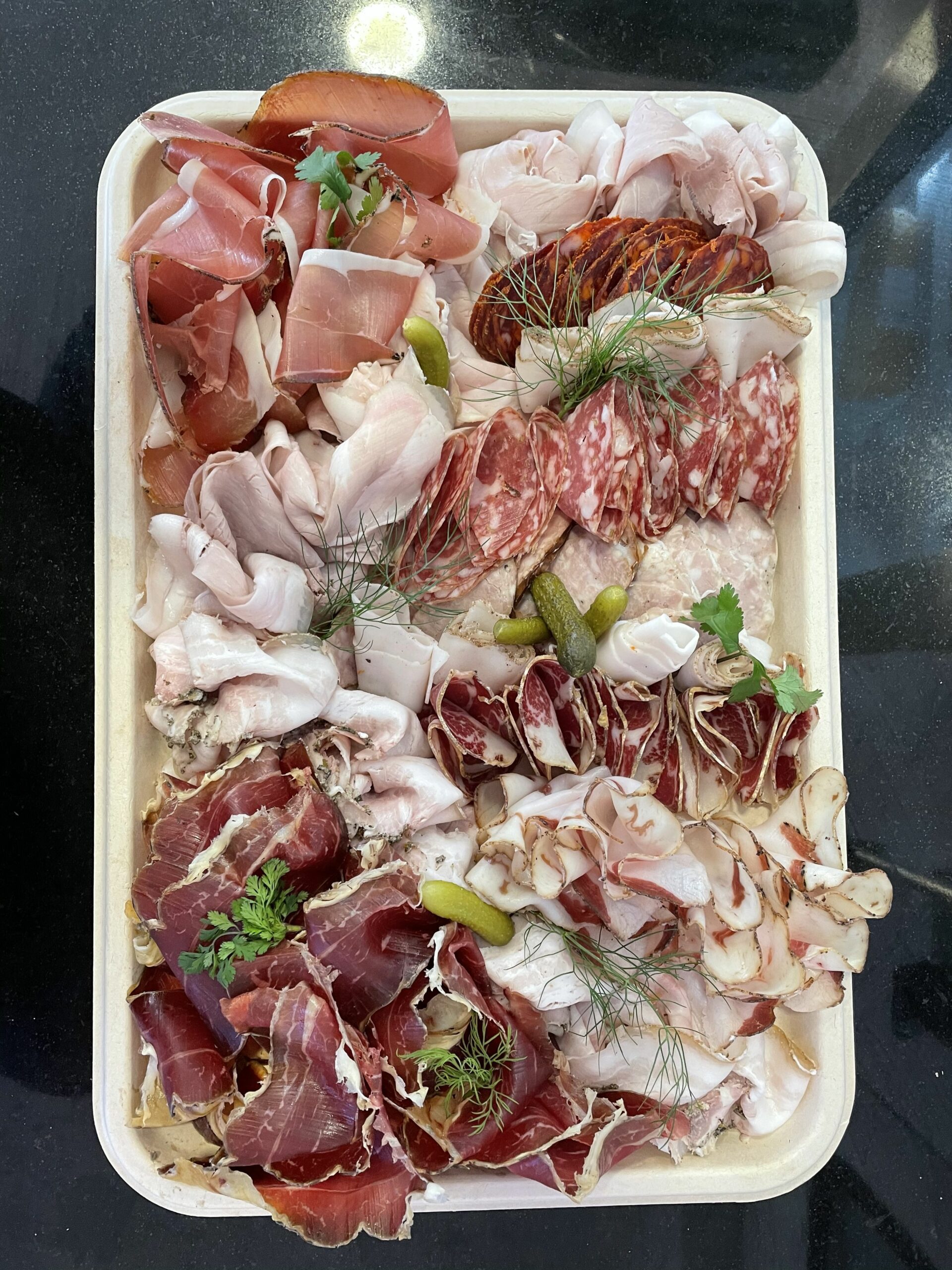 Acheter un plateau de charcuterie italienne pour une raclette à